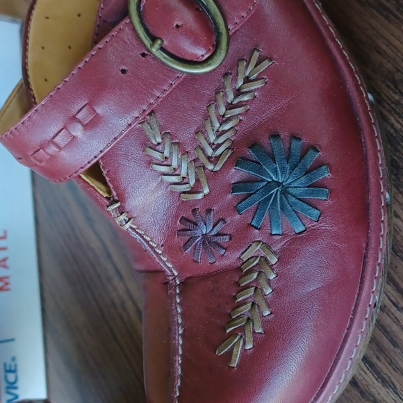 Unstructured by Clarks Burgundy Size 10 Leather Slip On Comfort Clogs UnDeniable - Picture 8 of 8